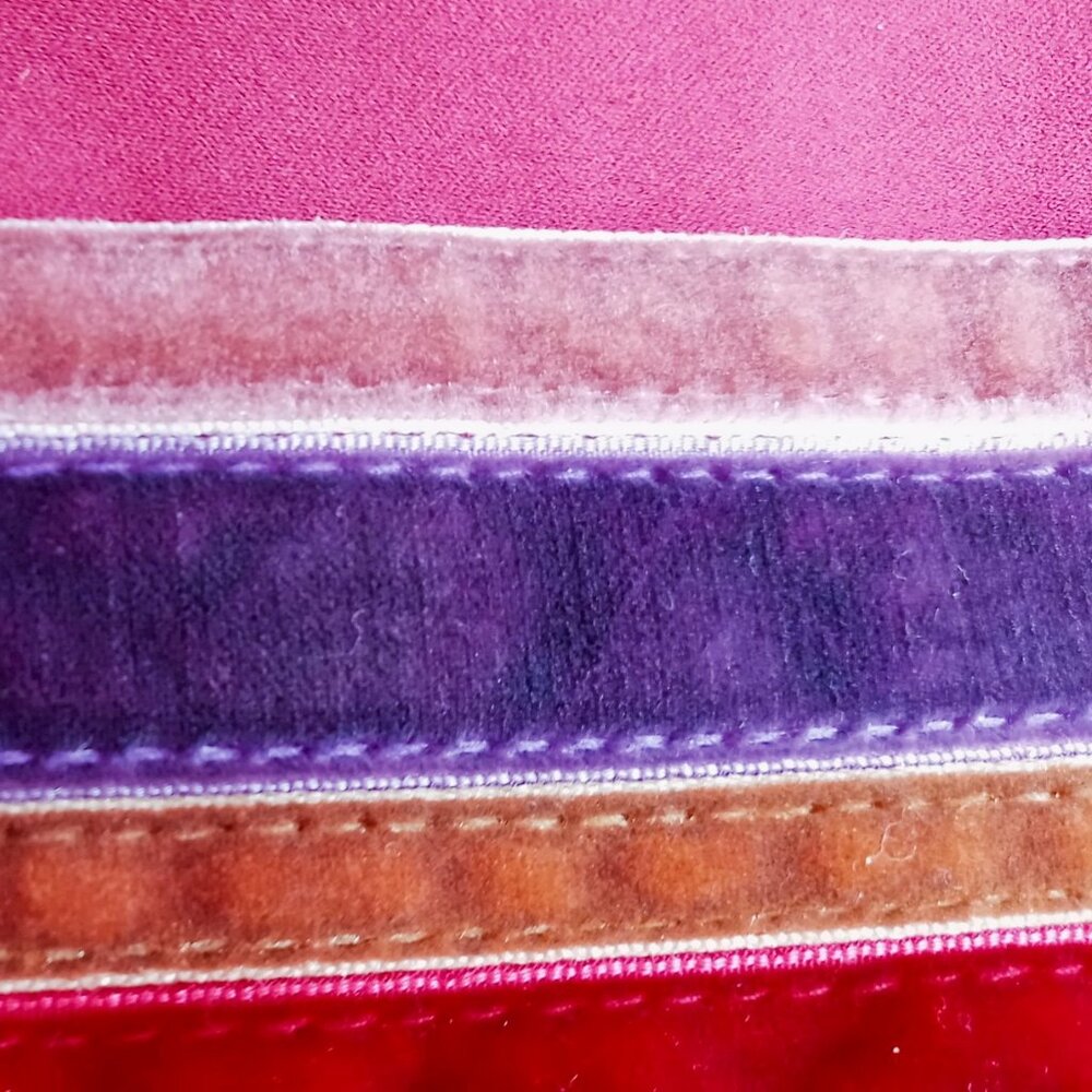 Nice Bath & Body Works Burgundy Tote Satin Velvet Stripes Roomy Purse/Handbag - Picture 10 of 15